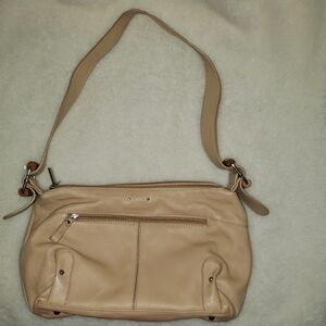 Stone Mountain Tan Leather Shoulder Bag